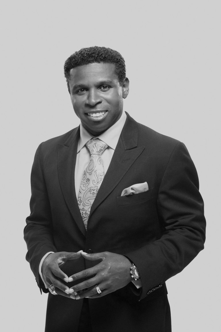 Michael (Pinball) Clemons Conn Smythe Sports Celebrities Dinner and